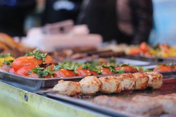 Фалафель, мідії, море м’яса. Огляд вінницького фудфесту, фото №4 на сайті 20minut.ua