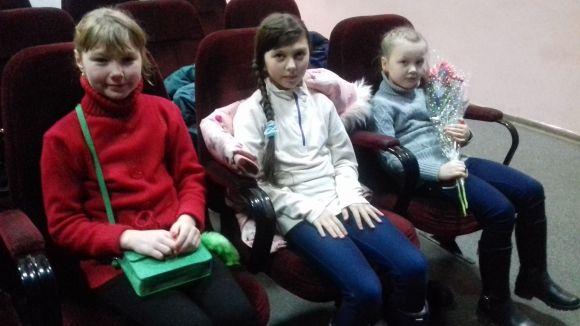 У Житомирі відбулась благодійна дитяча вистава «Крижане серце» на сайті 20minut.ua У Житомирі відбулась благодійна дитяча вистава «Крижане серце», фото №3 на сайті 20minut.ua