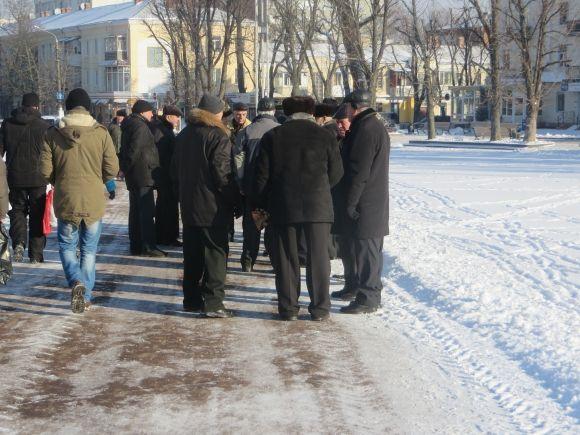 Новини Хмельницького - фото з Хочуть більших пенсій: ветерани МВС проведуть віче на майдані у Хмельницькому Хочуть більших пенсій: ветерани МВС проведуть віче на майдані у Хмельницькому, фото №1 на сайті vsim.ua