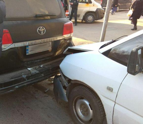 У Житомирі зіткнулися 5 автомобілів на сайті 20minut.ua У Житомирі зіткнулися 5 автомобілів, фото №4 на сайті 20minut.ua
