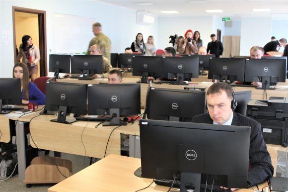 «Всевидюще око». Понад 400 відеокамер слідкують за вінничанами, фото №1 на сайті 20minut.ua