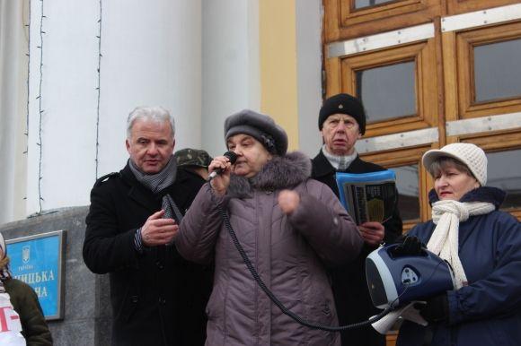 Під ОДА вимагали більших пенсій для військових і обіцяли багатотисячну акцію протесту, фото №6 на сайті 20minut.ua