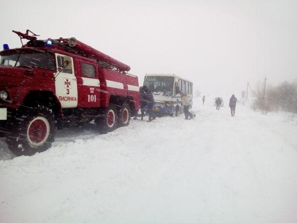 Без світла та з обмеженим рухом. Як на Вінниччині вирує негода на сайті 20minut.ua Без світла та з обмеженим рухом. Як на Вінниччині вирує негода, фото №2 на сайті 20minut.ua