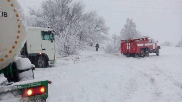 Без світла та з обмеженим рухом. Як на Вінниччині вирує негода на сайті 20minut.ua Без світла та з обмеженим рухом. Як на Вінниччині вирує негода, фото №4 на сайті 20minut.ua