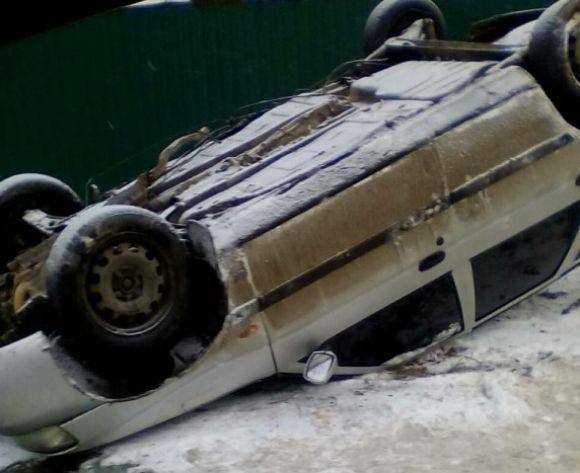 ДТП на Старому місті: не розминулися дві іномарки. "Ford" перекинувся, фото №1 на сайті 20minut.ua