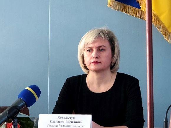 Губернатор представив нового голову Радомишильської РДА на сайті 20minut.ua Губернатор представив нового голову Радомишильської РДА, фото №1 на сайті 20minut.ua