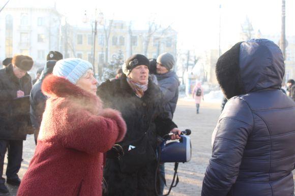 Куди подінуть демонтоване погруддя Шевченку та що діється за парканом на площі?, фото №4 на сайті 20minut.ua