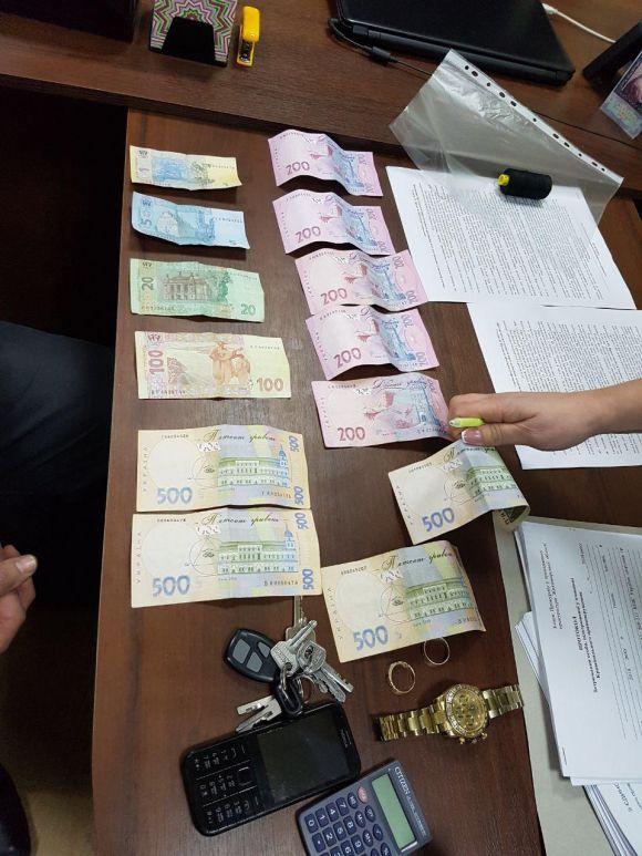 Затримано підприємця, який пропонував поліції хабар у розмірі 3 тис грн на сайті 20minut.ua Затримано підприємця, який пропонував поліції хабар у розмірі 3 тис грн, фото №2 на сайті 20minut.ua