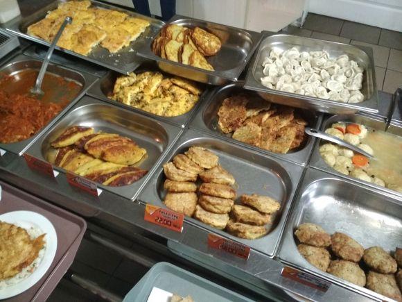 Рейд по їдальням: як і чим годують працівників міської ради на сайті 20minut.ua Рейд по їдальням: як і чим годують працівників міської ради, фото №8 на сайті 20minut.ua