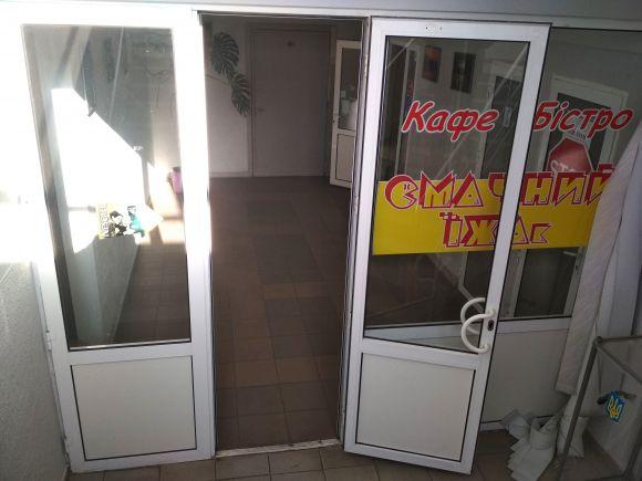 Рейд по їдальням: як і чим годують працівників міської ради на сайті 20minut.ua Рейд по їдальням: як і чим годують працівників міської ради, фото №1 на сайті 20minut.ua