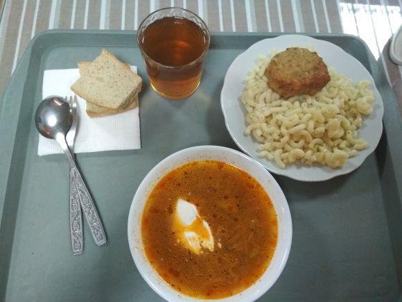 Рейд по їдальням: як і чим годують працівників міської ради на сайті 20minut.ua Рейд по їдальням: як і чим годують працівників міської ради, фото №12 на сайті 20minut.ua