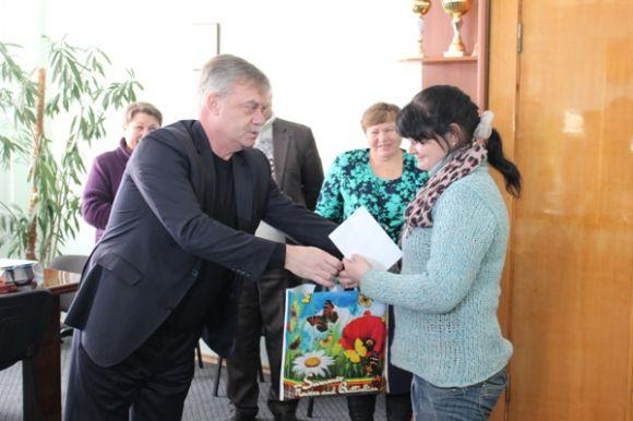 Брат врятував брата з-під криги. Сани злетіли на лід і потрапили в ополонку на сайті 20minut.ua Брат врятував брата з-під криги. Сани злетіли на лід і потрапили в ополонку, фото №3 на сайті 20minut.ua