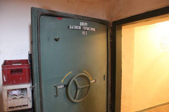 Метровий шар залізобетону. Як зсередини виглядає бомбосховище “Водоканалу”, фото №6 на сайті 20minut.ua