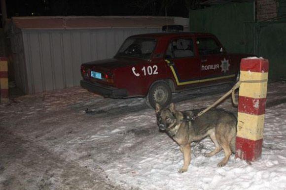 У дворі будинку на Пирогова вночі застрелили чоловіка (ОНОВЛЕНО) на сайті 20minut.ua У дворі будинку на Пирогова вночі застрелили чоловіка (ОНОВЛЕНО), фото №8 на сайті 20minut.ua