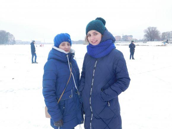 Вихідні на ковзанах і з вудкою в руках. Хмельничани приходять на річку цілими сім'ями на сайті vsim.ua Вихідні на ковзанах і з вудкою в руках. Хмельничани приходять на річку цілими сім'ями, фото №2 на сайті vsim.ua