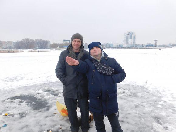 Вихідні на ковзанах і з вудкою в руках. Хмельничани приходять на річку цілими сім'ями на сайті vsim.ua Вихідні на ковзанах і з вудкою в руках. Хмельничани приходять на річку цілими сім'ями, фото №10 на сайті vsim.ua