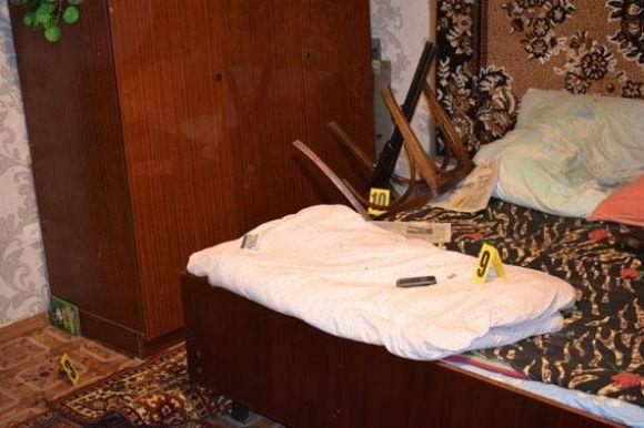 Трагедія у Іллінцях: чоловік зарізав дружину, а потім сам застрелився на сайті 20minut.ua Трагедія у Іллінцях: чоловік зарізав дружину, а потім сам застрелився, фото №1 на сайті 20minut.ua