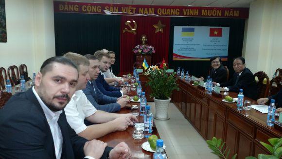 У В’єтнамі наша влада переймала досвід, а підприємці укладали угоди, фото №2 на сайті 20minut.ua