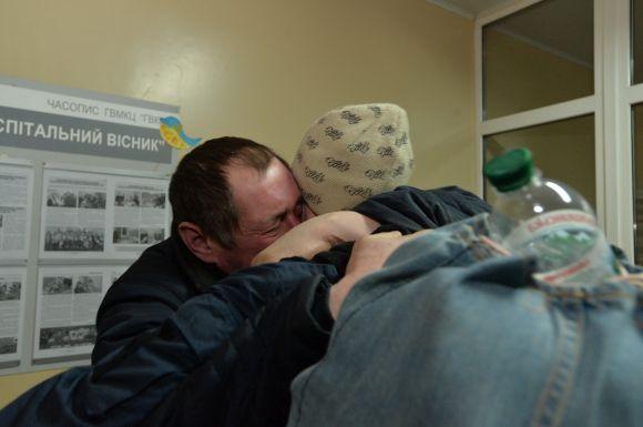 Двоє несли, п’ятеро  йшли слідом – Як звільняли з полону Романа Савкова, фото №1 на сайті 20minut.ua