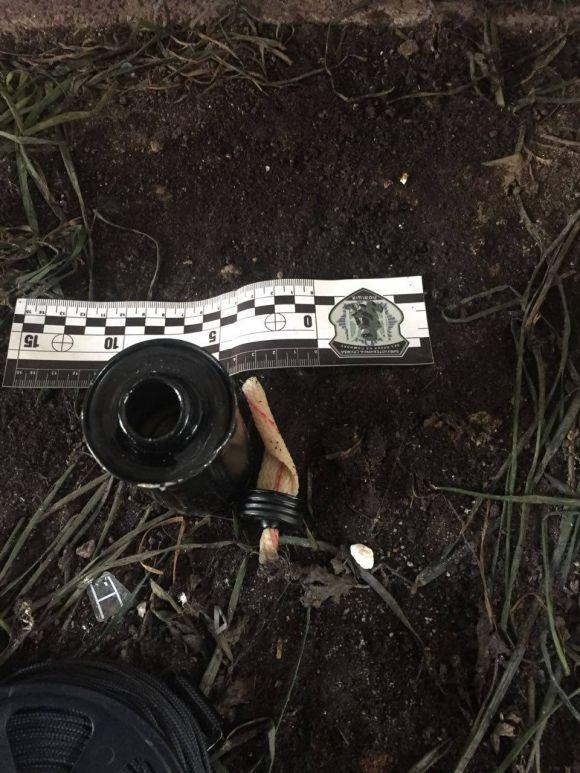 Біля "Скайпарку" поліцейські та рятувальники шукали вибухівку (ОНОВЛЕНО) на сайті 20minut.ua Біля "Скайпарку" поліцейські та рятувальники шукали вибухівку (ОНОВЛЕНО), фото №2 на сайті 20minut.ua