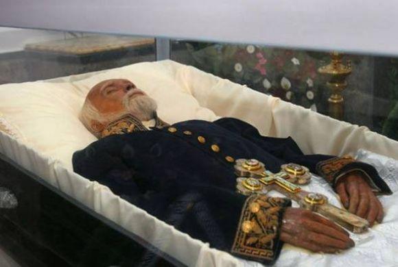 Тіло Пирогова потребує ребальзамування. Чи варто на це витрачати гроші? (ОПИТУВАННЯ) на сайті 20minut.ua Тіло Пирогова потребує ребальзамування. Чи варто на це витрачати гроші? (ОПИТУВАННЯ), фото №1 на сайті 20minut.ua