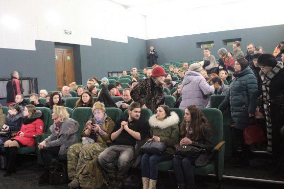 За що загинув “Міф”? У “Родині” показали стрічку про життя і смерть оперного співака-героя АТО на сайті 20minut.ua За що загинув “Міф”? У “Родині” показали стрічку про життя і смерть оперного співака-героя АТО, фото №5 на сайті 20minut.ua