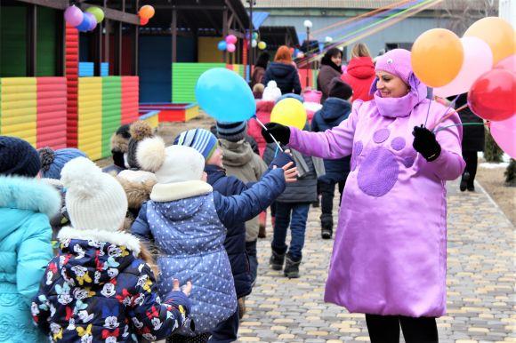 У Військовому містечку відкрили новий дитсадок. Місця вистачить на 360 діток на сайті 20minut.ua У Військовому містечку відкрили новий дитсадок. Місця вистачить на 360 діток, фото №7 на сайті 20minut.ua