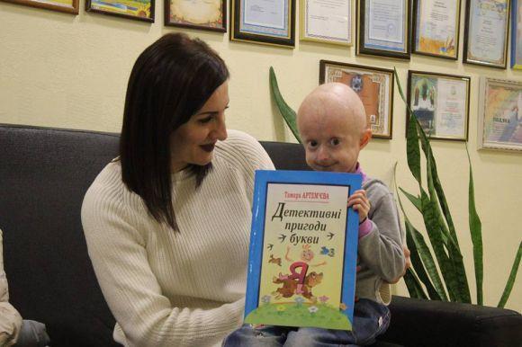 Надзвичайно рідкісну хворобу має маленька вінничанка Іринка. Потрібна допомога на сайті 20minut.ua Надзвичайно рідкісну хворобу має маленька вінничанка Іринка. Потрібна допомога, фото №2 на сайті 20minut.ua