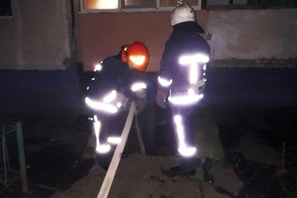 Новини Хмельницького - фото з На Степана Бандери загорівся підвал: у приміщенні знайшли 43-річного чоловіка На Степана Бандери загорівся підвал: у приміщенні знайшли 43-річного чоловіка, фото №2 на сайті vsim.ua