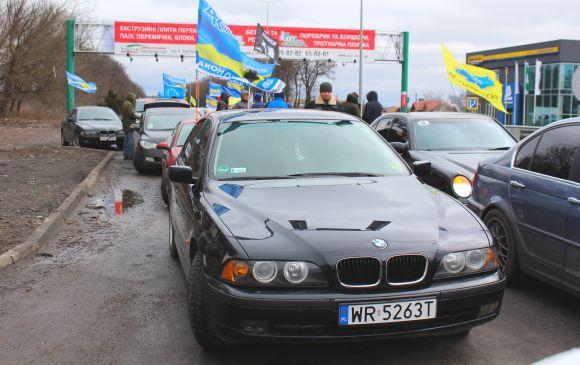 Новини Вінниці - фото з П'ять сотень авто сигналили і «поставили на вуха» всю Вінницю. Що це було? (ОНОВЛЕНО) П'ять сотень авто сигналили і «поставили на вуха» всю Вінницю. Що це було? (ОНОВЛЕНО), фото №13 на сайті 20minut.ua