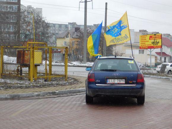 Сигналили і шуміли. Про що говорили водії на «євробляхах» у Хмельницькому, фото №7 на сайті vsim.ua