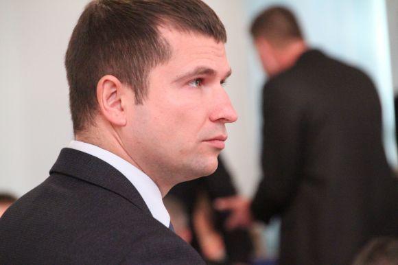 Новини Вінниці - фото з «Наркомани влади» або бюджетники облради: як мандат допомагає вінницьким депутатам «Наркомани влади» або бюджетники облради: як мандат допомагає вінницьким депутатам, фото №5 на сайті 20minut.ua