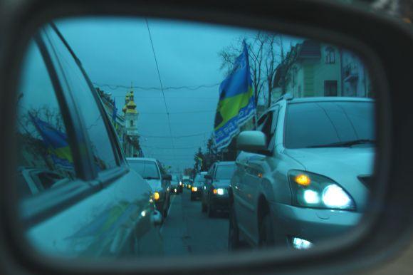 Новини Вінниці - фото з П'ять сотень авто сигналили і «поставили на вуха» всю Вінницю. Що це було? (ОНОВЛЕНО) П'ять сотень авто сигналили і «поставили на вуха» всю Вінницю. Що це було? (ОНОВЛЕНО), фото №21 на сайті 20minut.ua