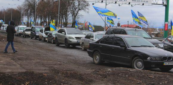 Новини Вінниці - фото з П'ять сотень авто сигналили і «поставили на вуха» всю Вінницю. Що це було? (ОНОВЛЕНО) П'ять сотень авто сигналили і «поставили на вуха» всю Вінницю. Що це було? (ОНОВЛЕНО), фото №11 на сайті 20minut.ua