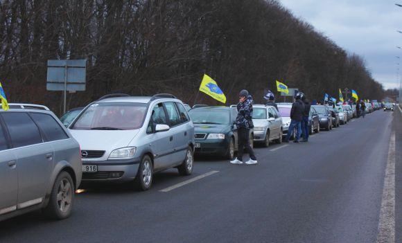 Новини Вінниці - фото з П'ять сотень авто сигналили і «поставили на вуха» всю Вінницю. Що це було? (ОНОВЛЕНО) П'ять сотень авто сигналили і «поставили на вуха» всю Вінницю. Що це було? (ОНОВЛЕНО), фото №7 на сайті 20minut.ua