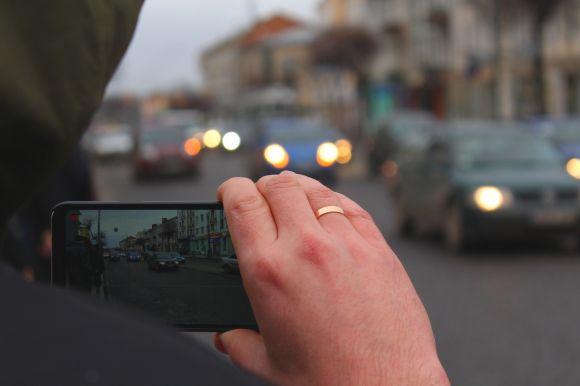 Новини Вінниці - фото з П'ять сотень авто сигналили і «поставили на вуха» всю Вінницю. Що це було? (ОНОВЛЕНО) П'ять сотень авто сигналили і «поставили на вуха» всю Вінницю. Що це було? (ОНОВЛЕНО), фото №27 на сайті 20minut.ua