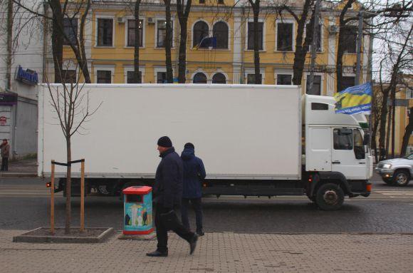 Новини Вінниці - фото з П'ять сотень авто сигналили і «поставили на вуха» всю Вінницю. Що це було? (ОНОВЛЕНО) П'ять сотень авто сигналили і «поставили на вуха» всю Вінницю. Що це було? (ОНОВЛЕНО), фото №26 на сайті 20minut.ua
