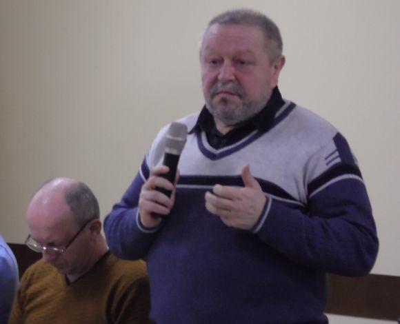 Новини Вінниці - фото з Голова суду зачинився від перевірки. Люди на засідання лізли через турнікет Голова суду зачинився від перевірки. Люди на засідання лізли через турнікет, фото №1 на сайті 20minut.ua