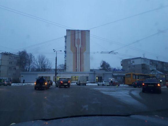 Новини Тернополя - фото з Біля Берегині "Субару" протаранило маршрутку Біля Берегині "Субару" протаранило маршрутку, фото №1 на сайті 20minut.ua