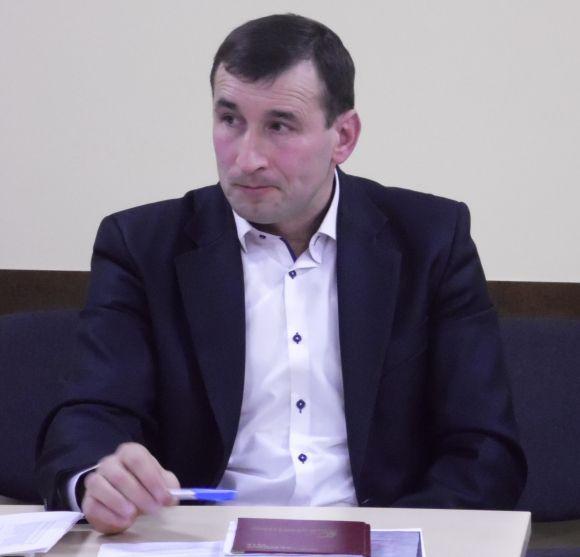 Новини Вінниці - фото з Голова суду зачинився від перевірки. Люди на засідання лізли через турнікет Голова суду зачинився від перевірки. Люди на засідання лізли через турнікет, фото №2 на сайті 20minut.ua