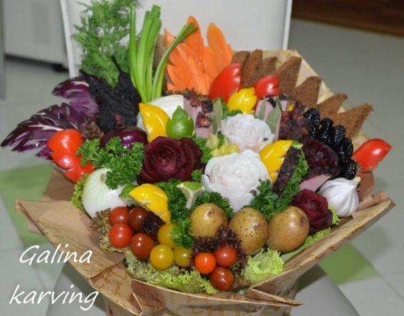 Новини Вінниці - фото з Троянди з сала та їстівні квіти з огірків. Вінничанка робить незвичні букети Троянди з сала та їстівні квіти з огірків. Вінничанка робить незвичні букети, фото №5 на сайті 20minut.ua