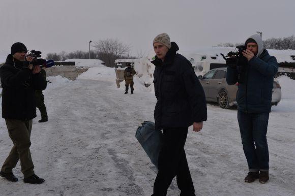 Новини Вінниці - фото з Мама недавно звільненого з полону Романа Савкова розповіла про зникнення сина Роман Савков у день звільнення 24 січня - перші кроки ще на тимчасово окупованій території