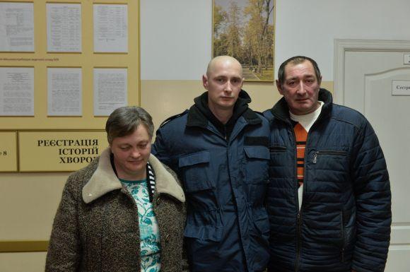 Новини Вінниці - фото з Мама недавно звільненого з полону Романа Савкова розповіла про зникнення сина