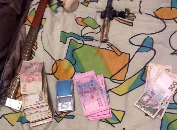 Новини Хмельницького - фото з У Хмельницькому поліція "накрила" банду наркоторговців У Хмельницькому поліція "накрила" банду наркоторговців, фото №1 на сайті vsim.ua