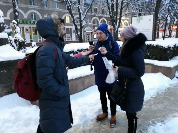 Операція "Безпечна любов": як тернополянам презервативи роздавали (є фото), фото №3 на сайті 20minut.ua