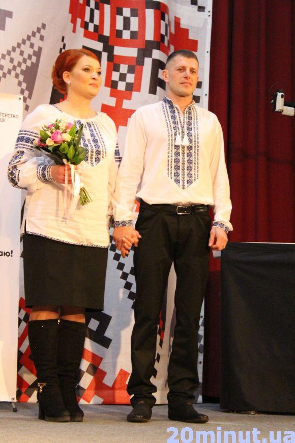 Новини Тернополя - фото з В День закоханих у Тернополі одружилось водночас сім пар В День закоханих у Тернополі одружилось водночас сім пар, фото №3 на сайті 20minut.ua