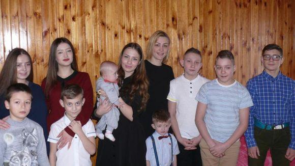 Багатодітна мама-поліцейський поповнила свою родину ще 6 дітьми, фото №3 на сайті 20minut.ua