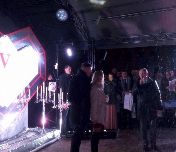 У Кам’янці 20 пар закоханих встановили рекорд наймасовішої реєстрації шлюбів, фото №2 на сайті 20minut.ua