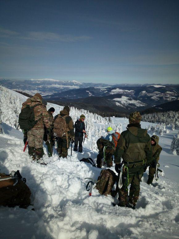 Новини Житомира - фото з Армійські розвідники готуються до війни в горах Армійські розвідники готуються до війни в горах, фото №7 на сайті 20minut.ua