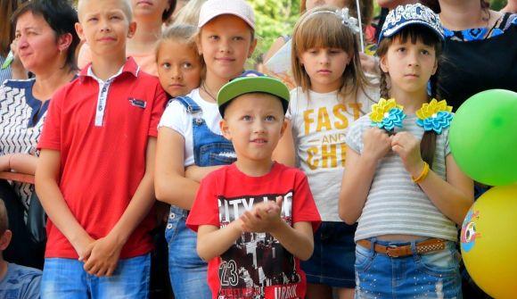 Конкурси, лотерея та більше 3000 подарунків: як малеча розважалася на Святі дитинства від RIA, фото №3 на сайті 20minut.ua